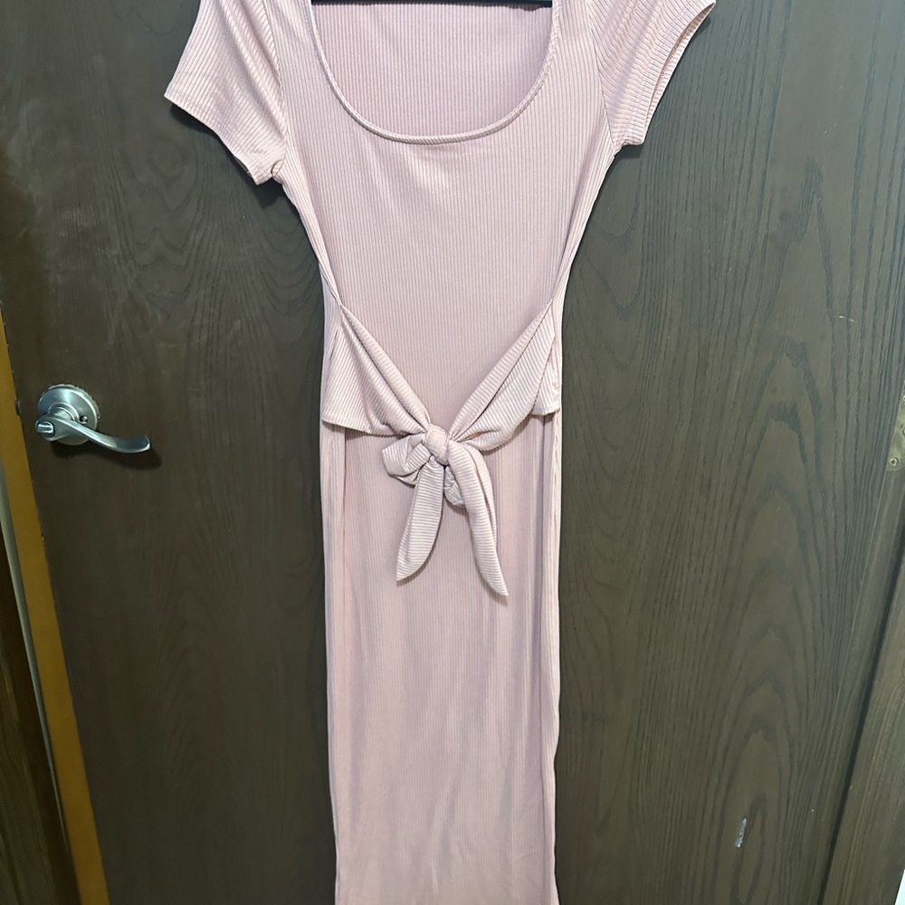 Elegant Pink Tie-Front Dress